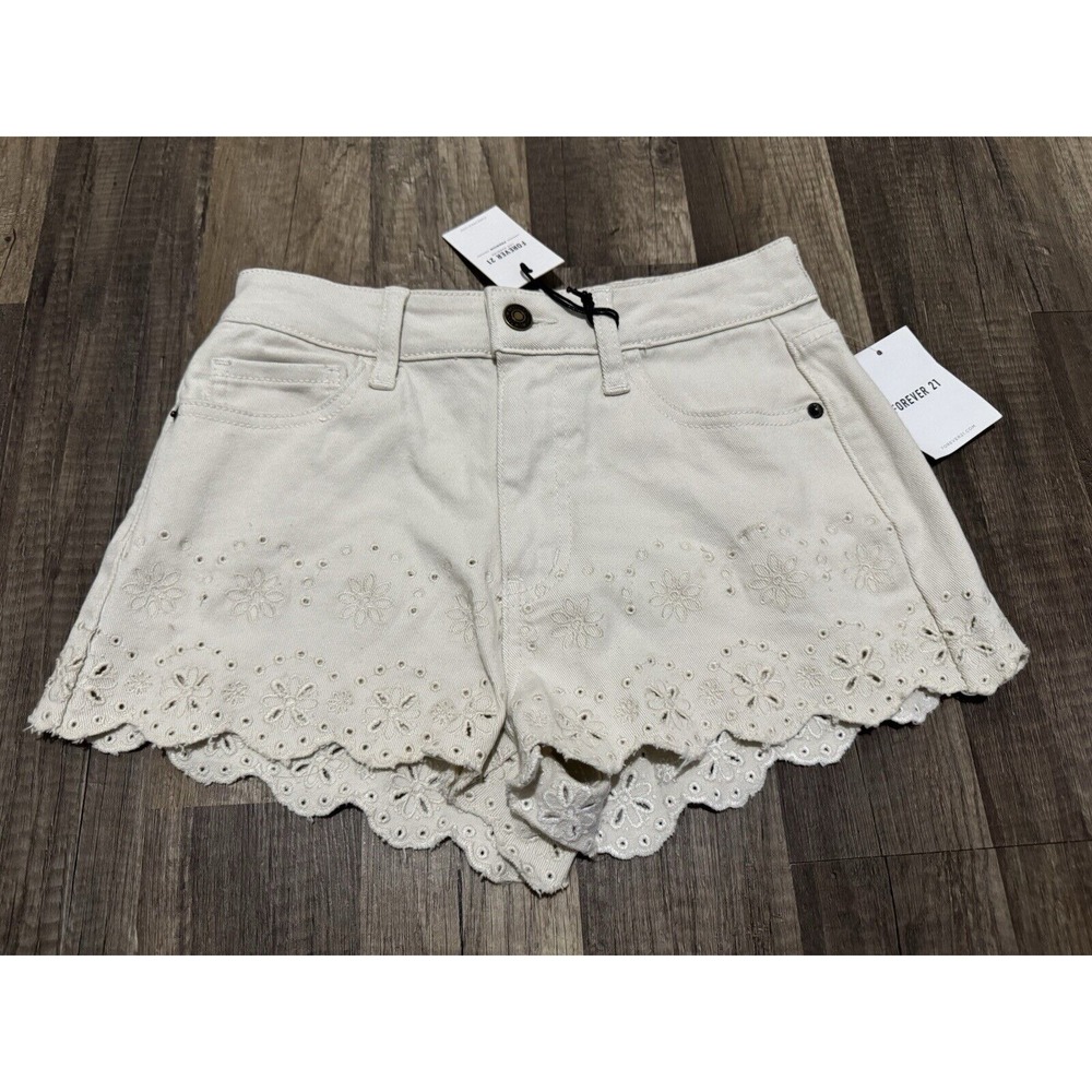 Forever 21‎ Size 25 Women's Vanilla Denim Jean Shorts Embroidered Scalloped Hem